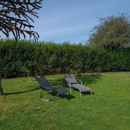 Beautiful And Spacious Holiday Home With P Tanque Court And Countryside Views Somme-Leuze Exteriör bild
