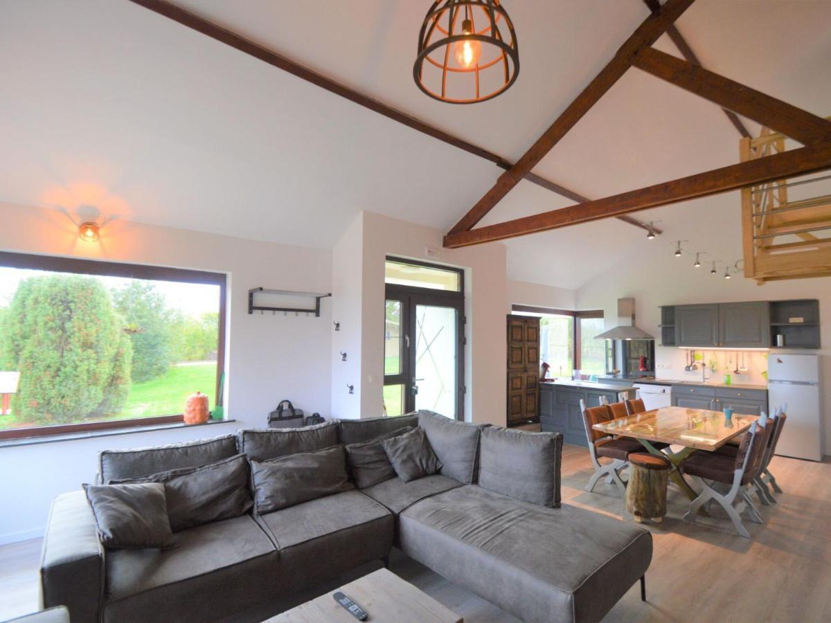 Beautiful And Spacious Holiday Home With P Tanque Court And Countryside Views Somme-Leuze Exteriör bild