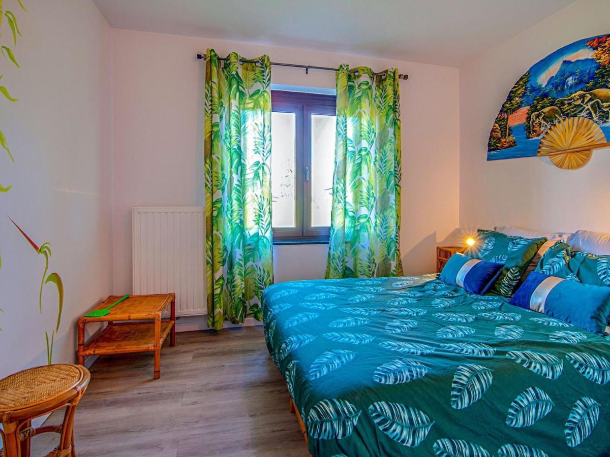 Beautiful And Spacious Holiday Home With P Tanque Court And Countryside Views Somme-Leuze Exteriör bild