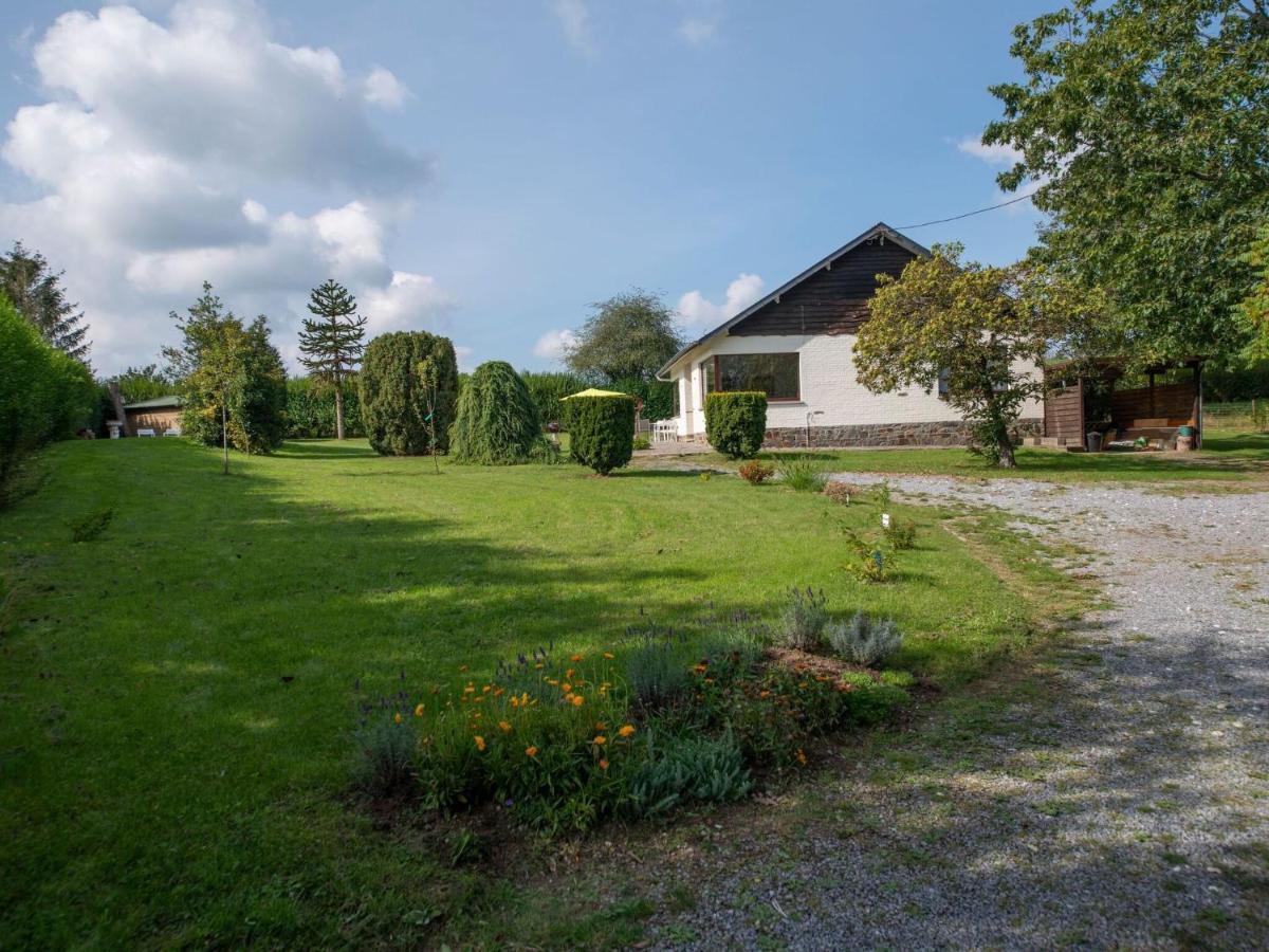 Beautiful And Spacious Holiday Home With P Tanque Court And Countryside Views Somme-Leuze Exteriör bild